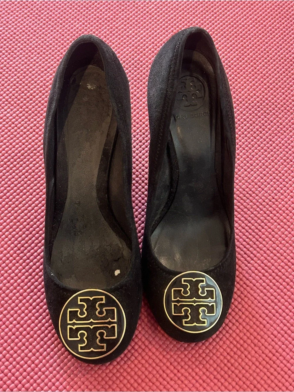 Tory Burch Black Suede Logo Cap-Toe heels